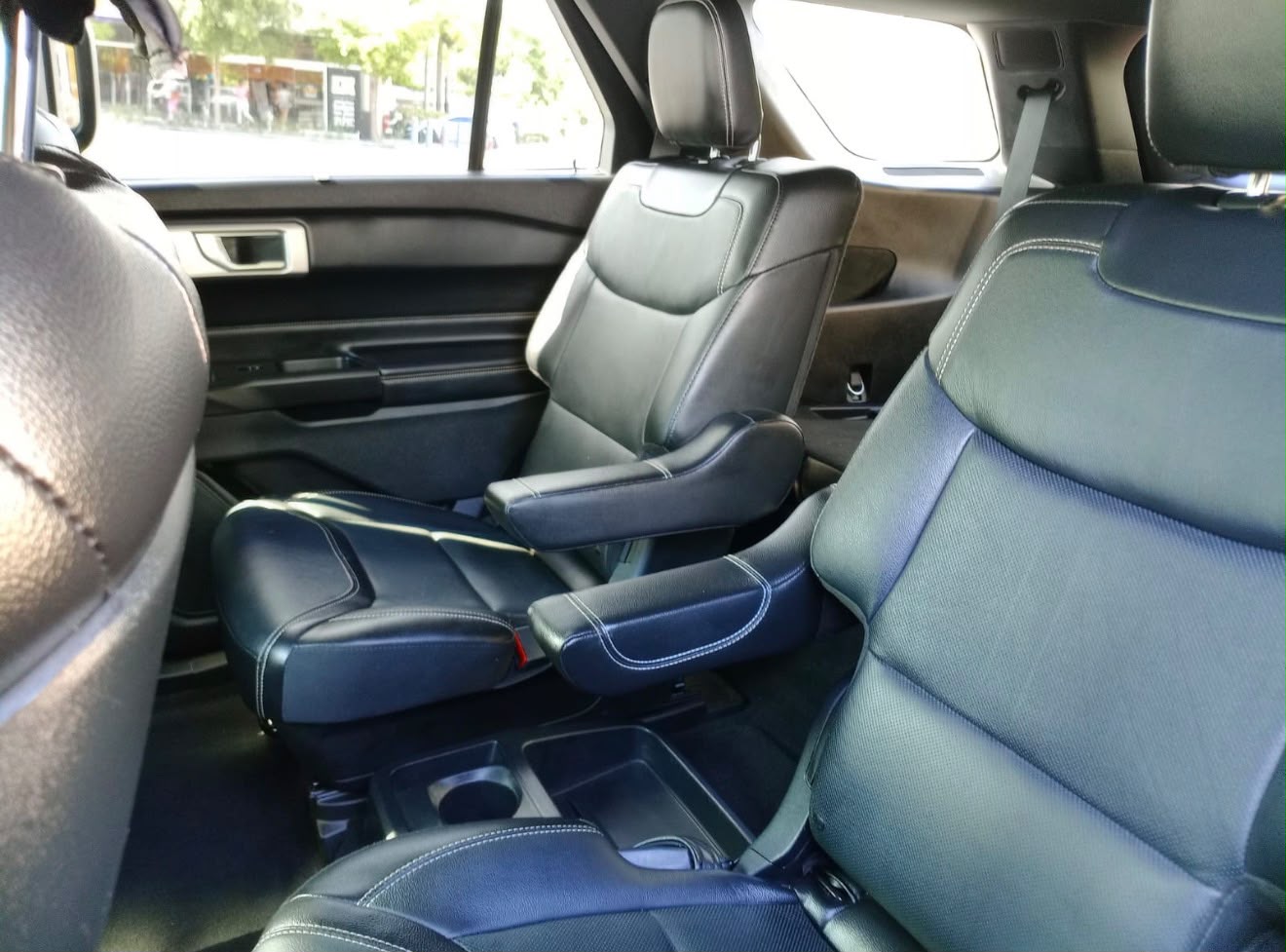 Vista 9 de Ford Explorer 2020