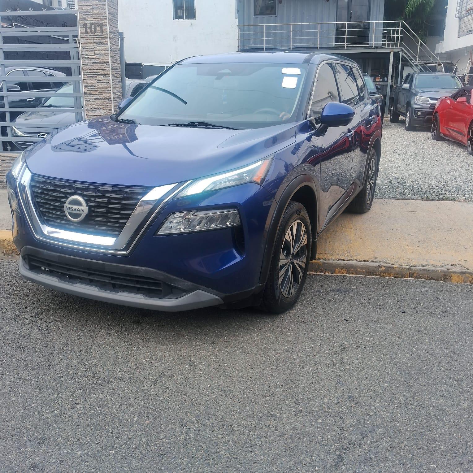 Vista 2 de Nissan Rogue SV 2021