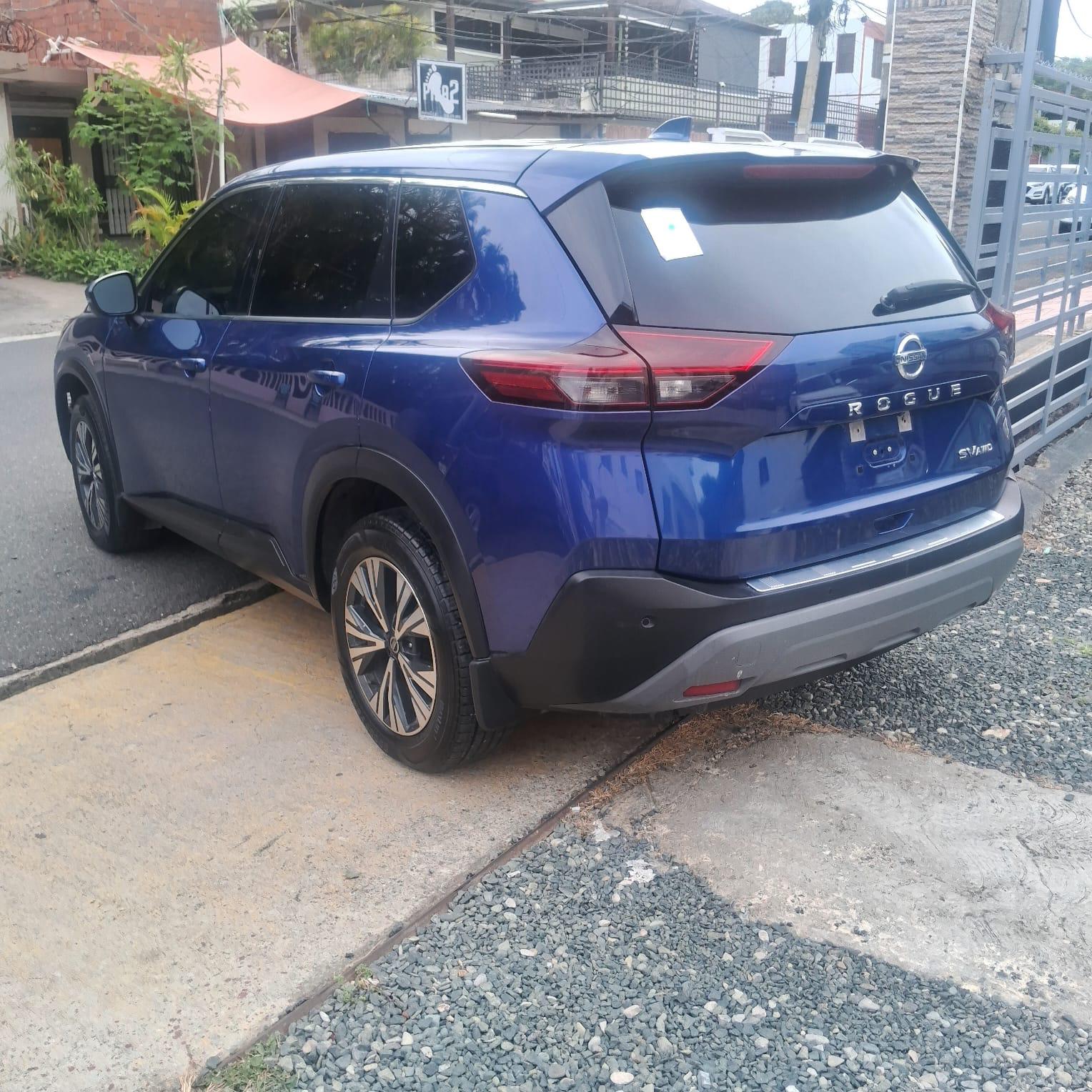 Vista 6 de Nissan Rogue SV 2021
