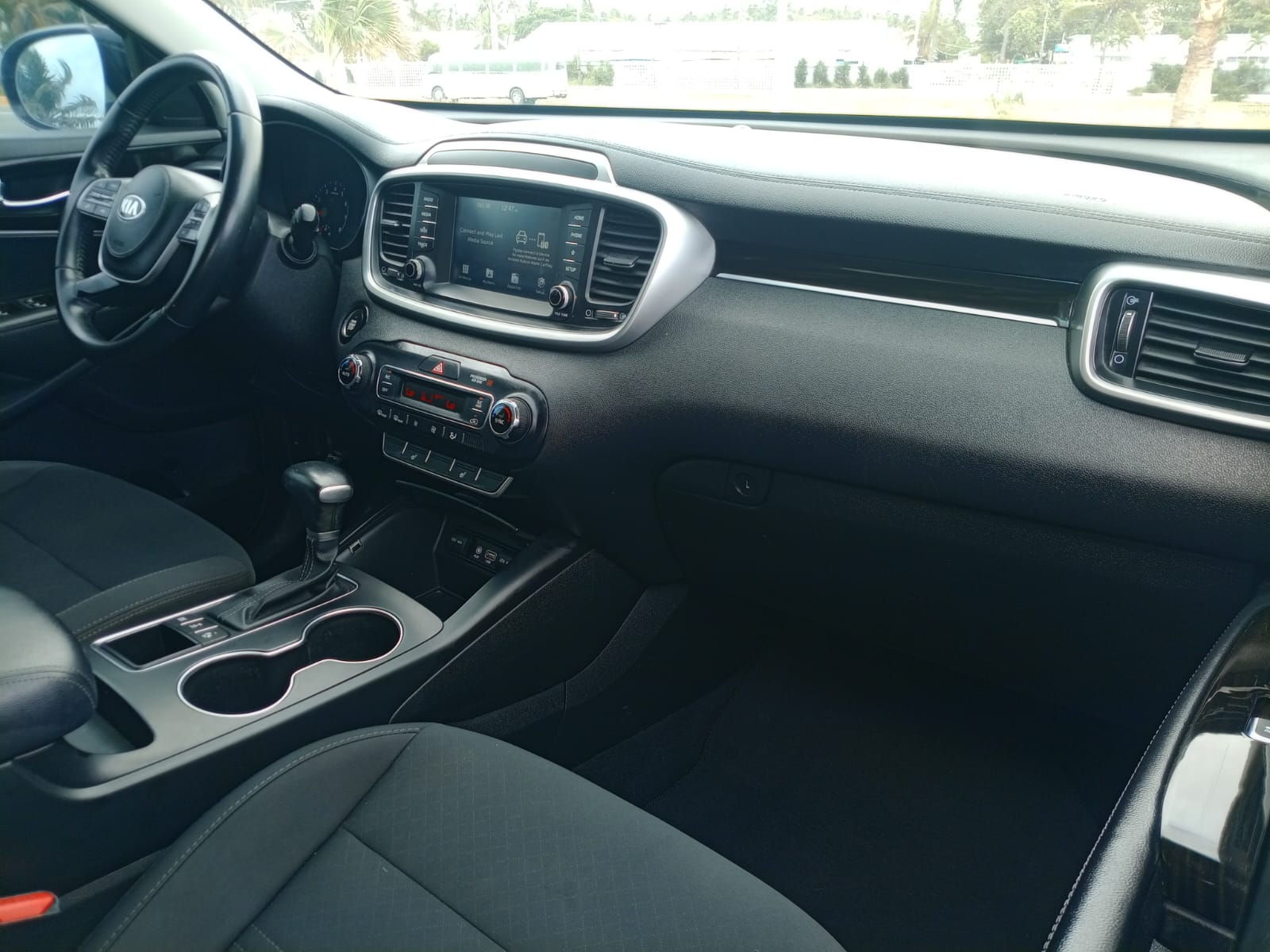 Vista 10 de KIa Sorento S 2020