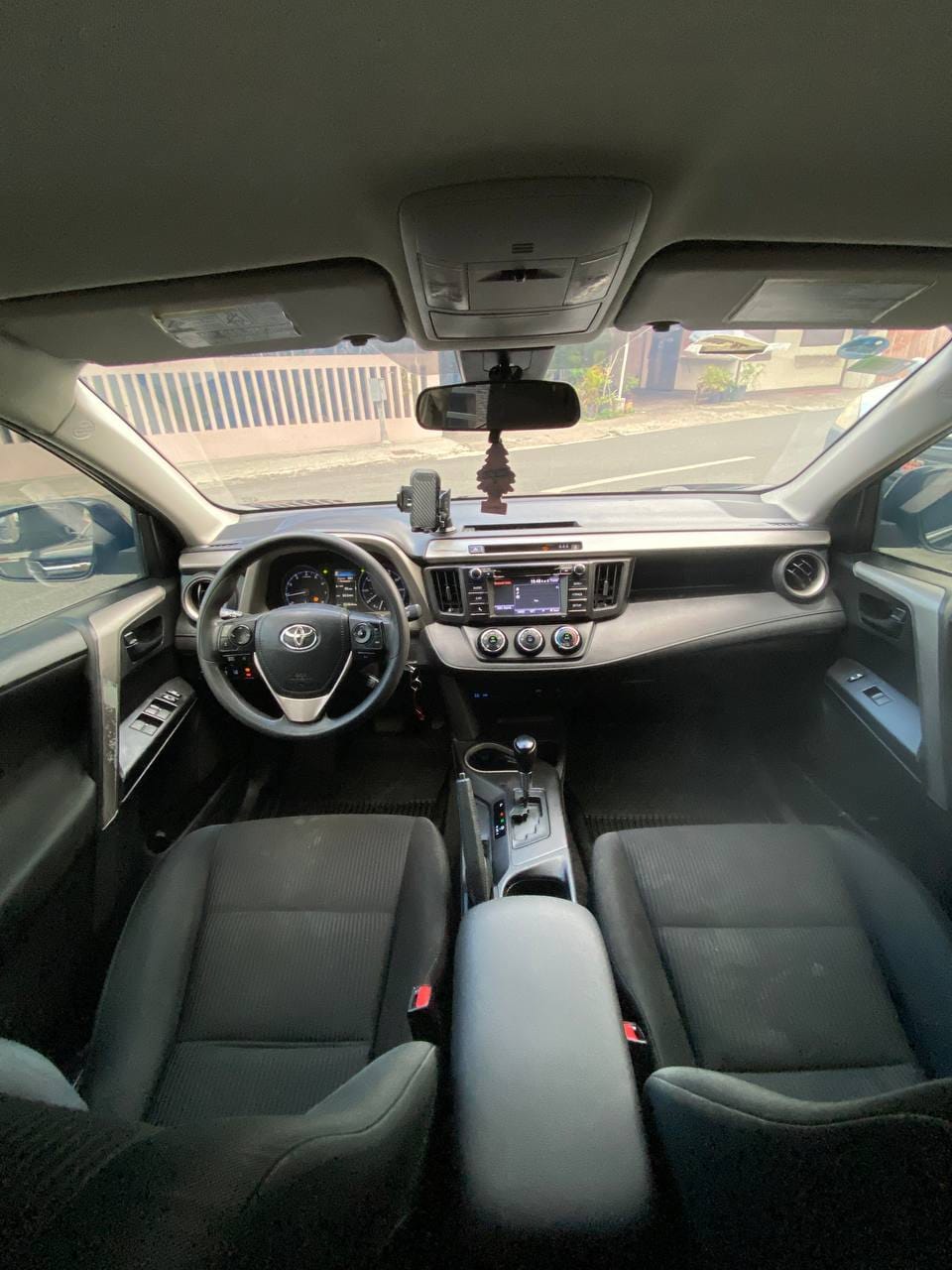 Vista 3 de Toyota Rav4 LE AWD 2017