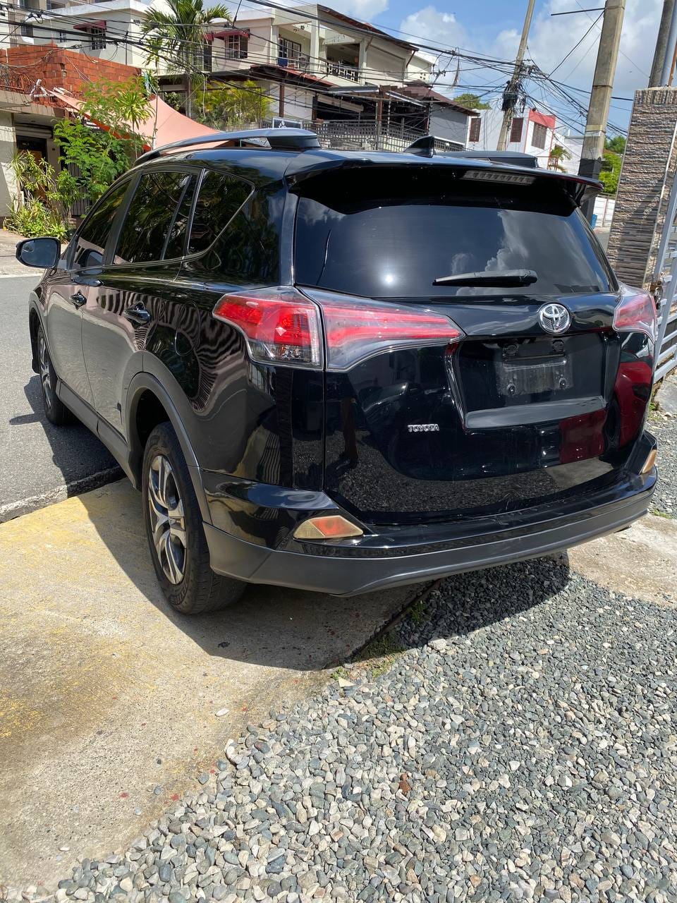 Vista 8 de Toyota Rav4 LE AWD 2017
