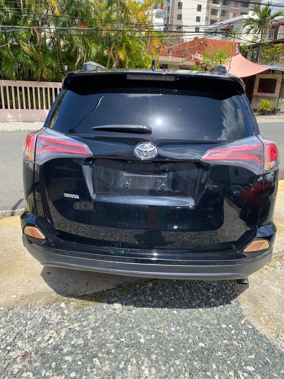 Vista 10 de Toyota Rav4 LE AWD 2017