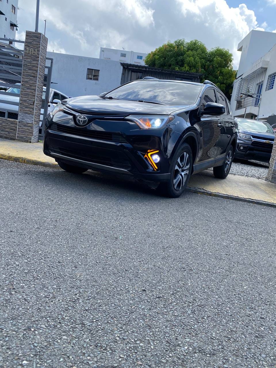 Vista 12 de Toyota Rav4 LE AWD 2017