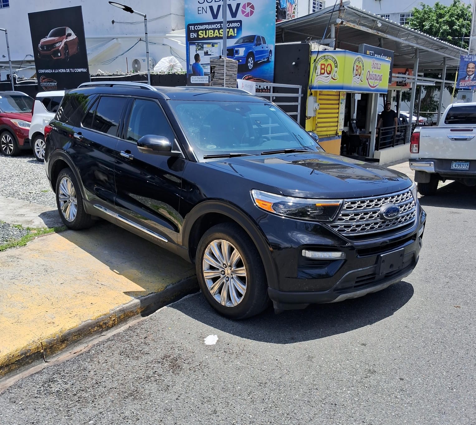 Ford Explorer Limited Hybrid 2021