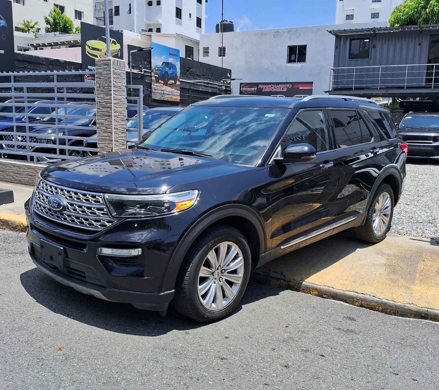 Vista 2 de Ford Explorer Limited Hybrid 2021