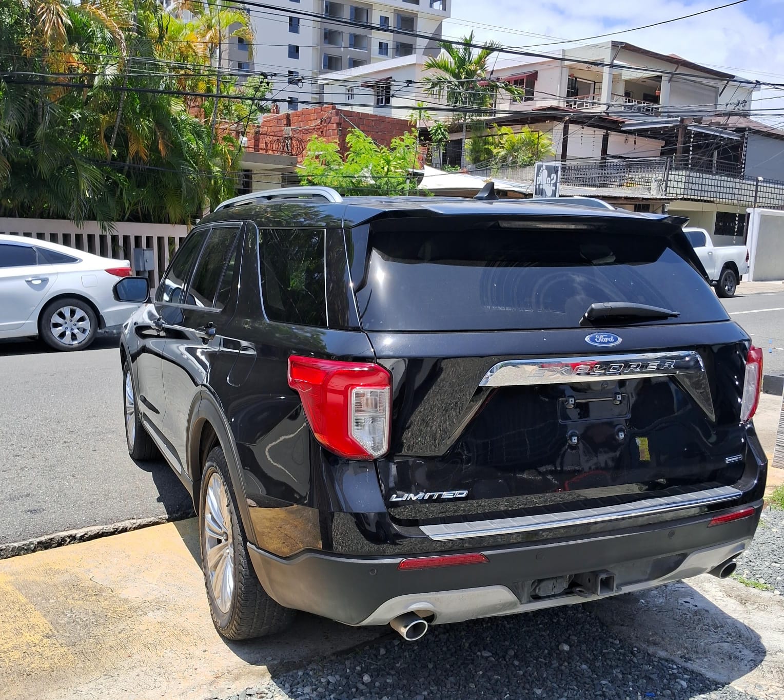 Vista 7 de Ford Explorer Limited Hybrid 2021