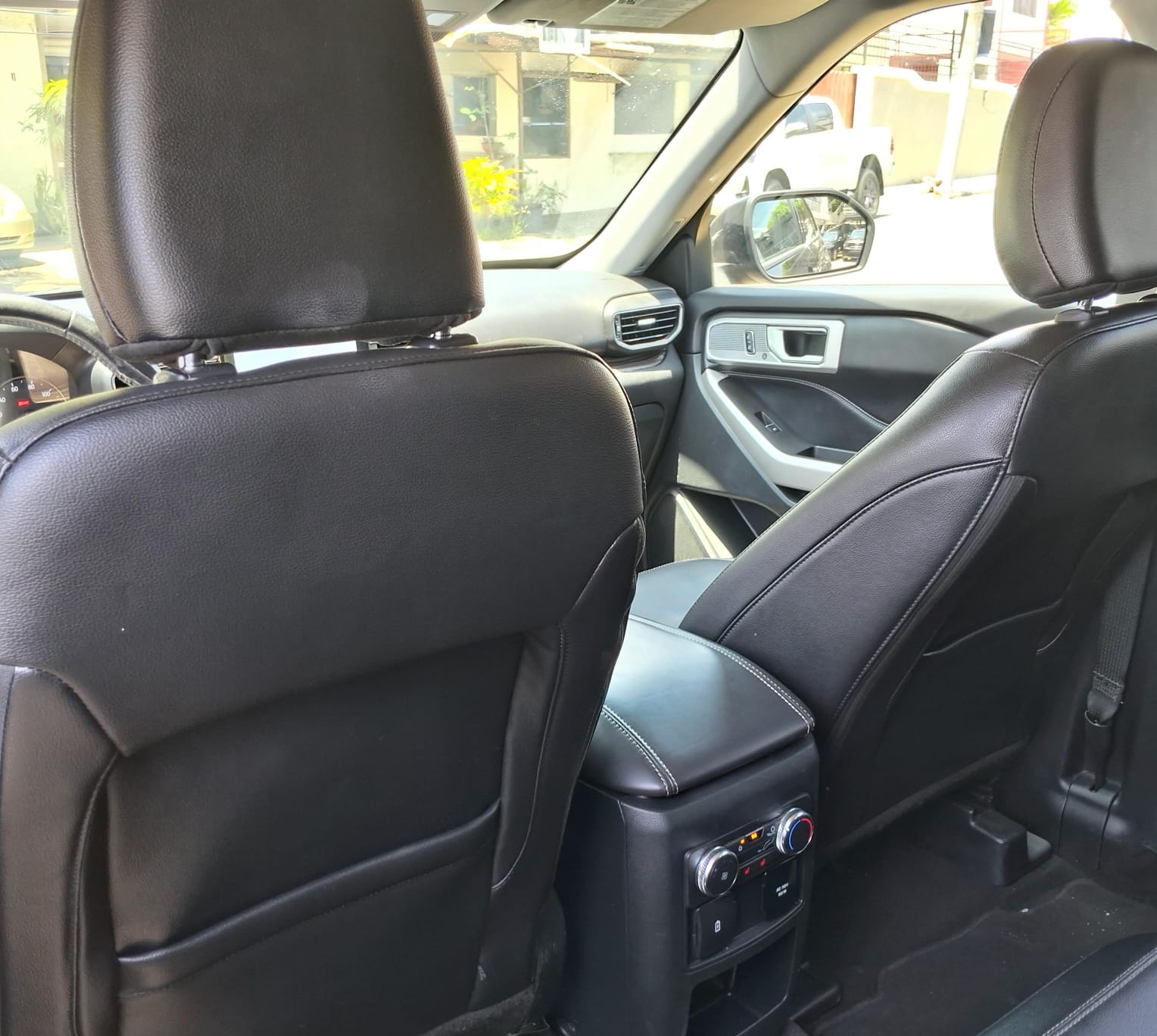 Vista 13 de Ford Explorer Limited Hybrid 2021