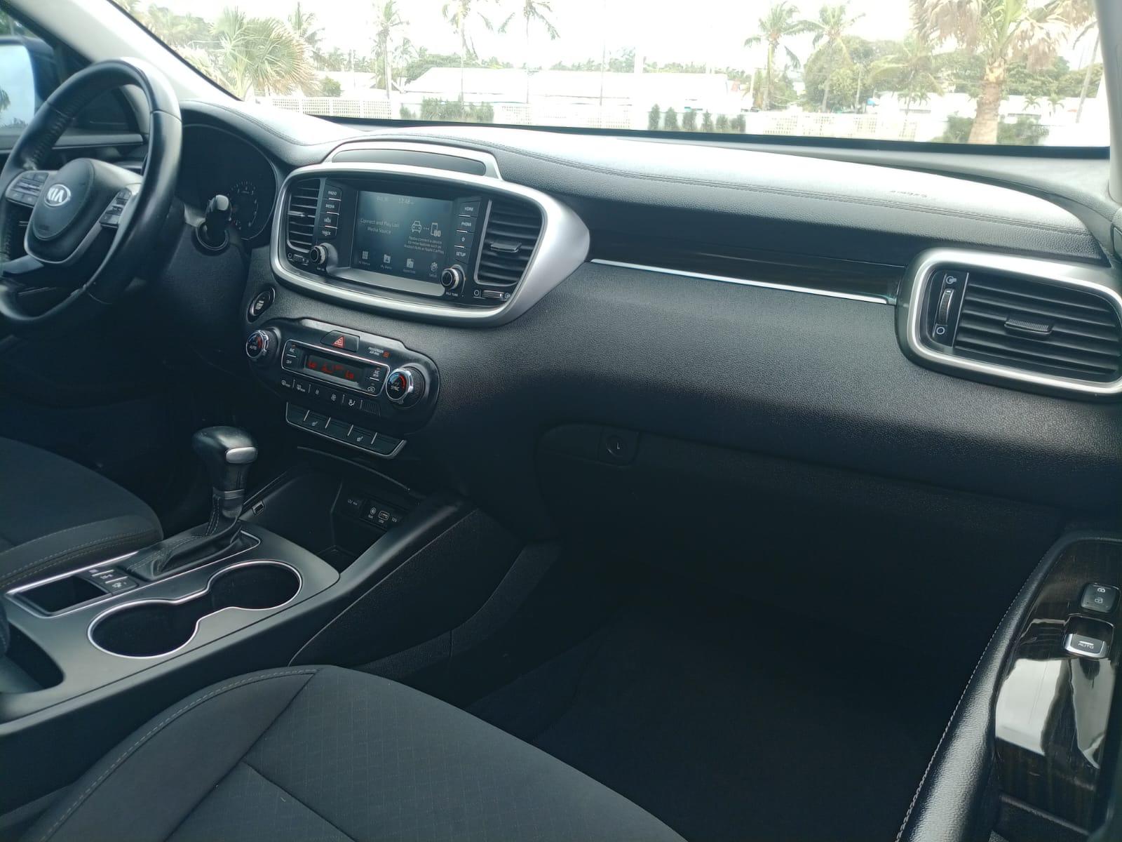 Vista 7 de Kia Soul LX 2022