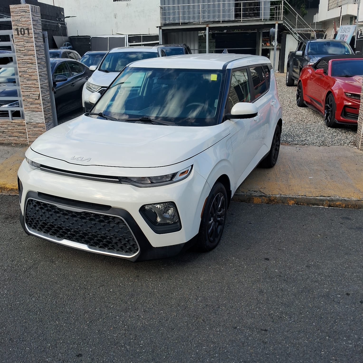 Vista 13 de Kia Soul LX 2022
