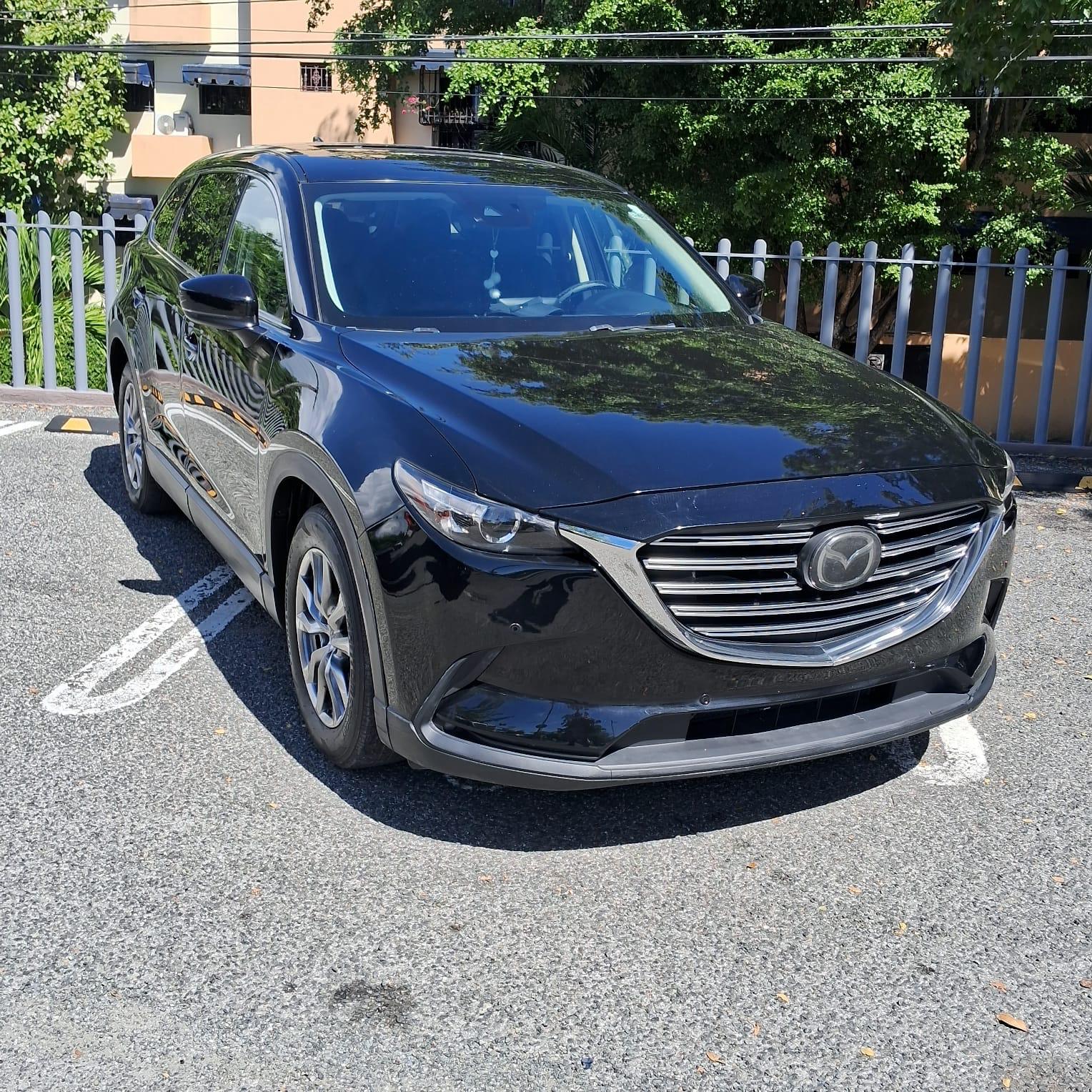Vista 2 de Mazda CX-9 Touring 2019