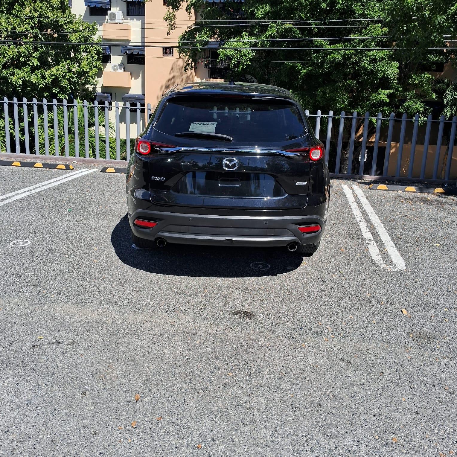 Vista 4 de Mazda CX-9 Touring 2019