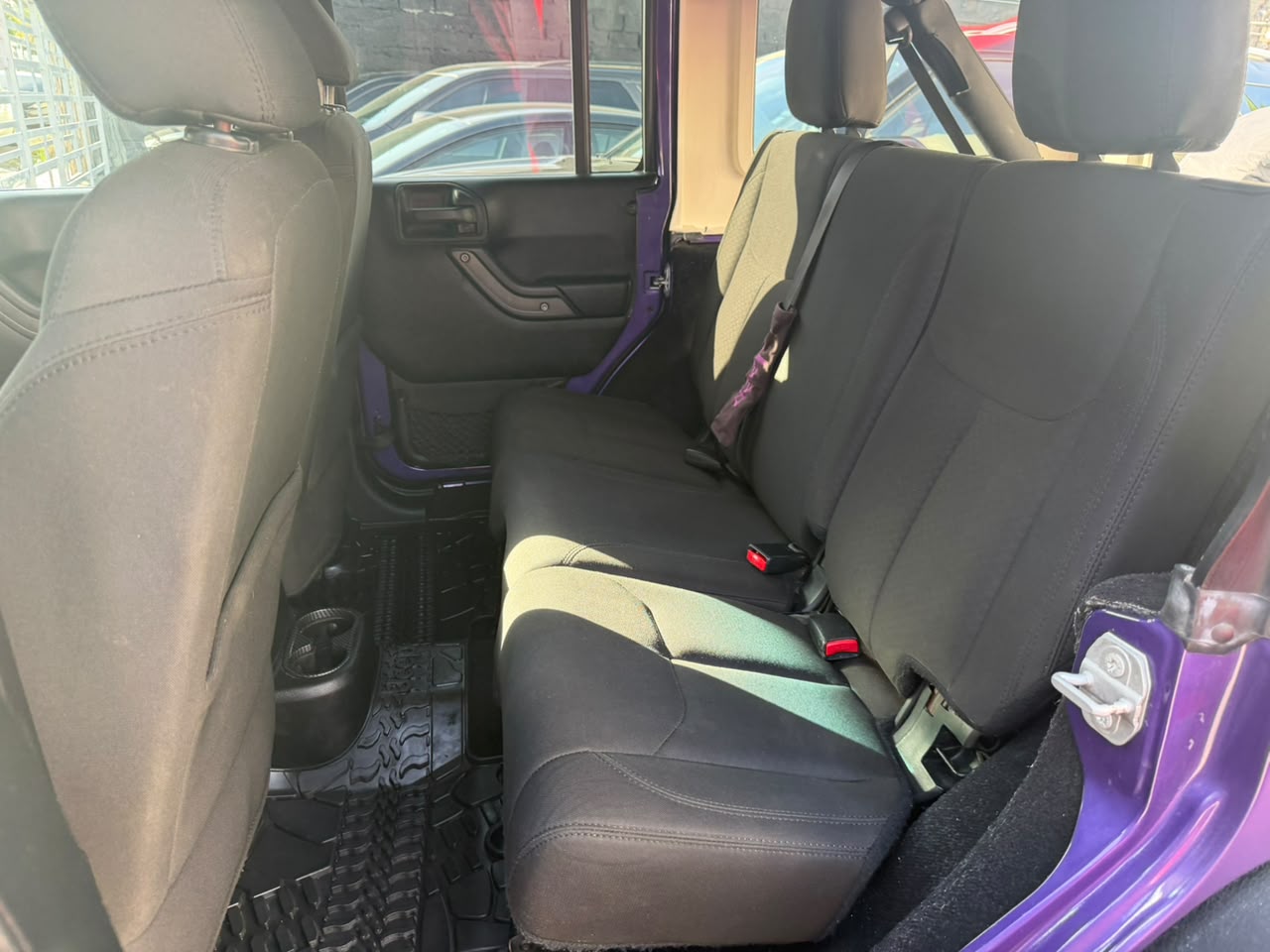 Vista 9 de JEEP WRANGLER UNLIMITED SPORT 2018