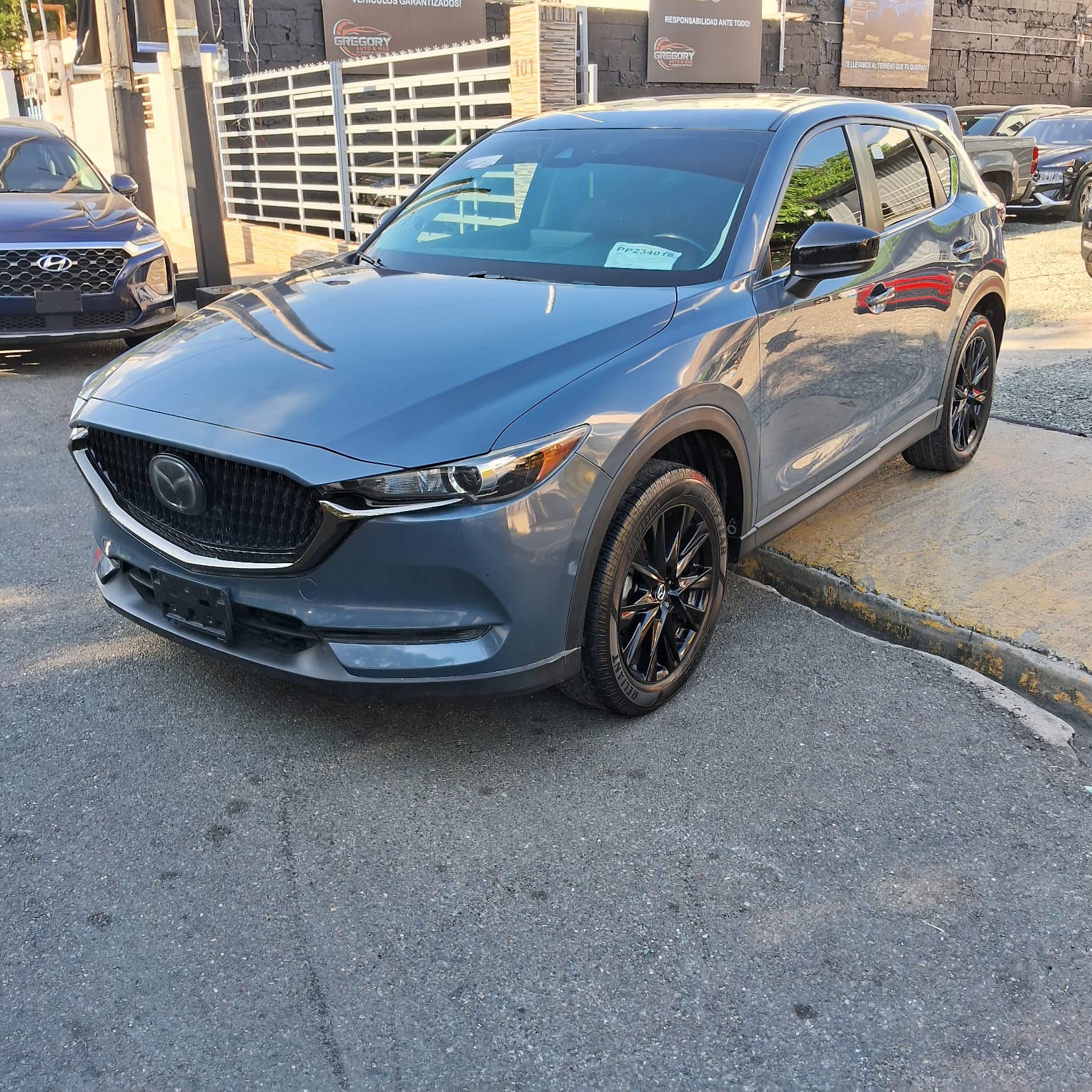 Vista 2 de Mazda CX-5 Carbon Edition 2021