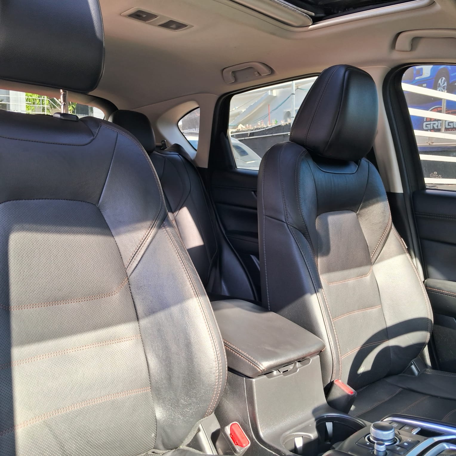 Vista 4 de Mazda CX-5 Grand Touring 2020