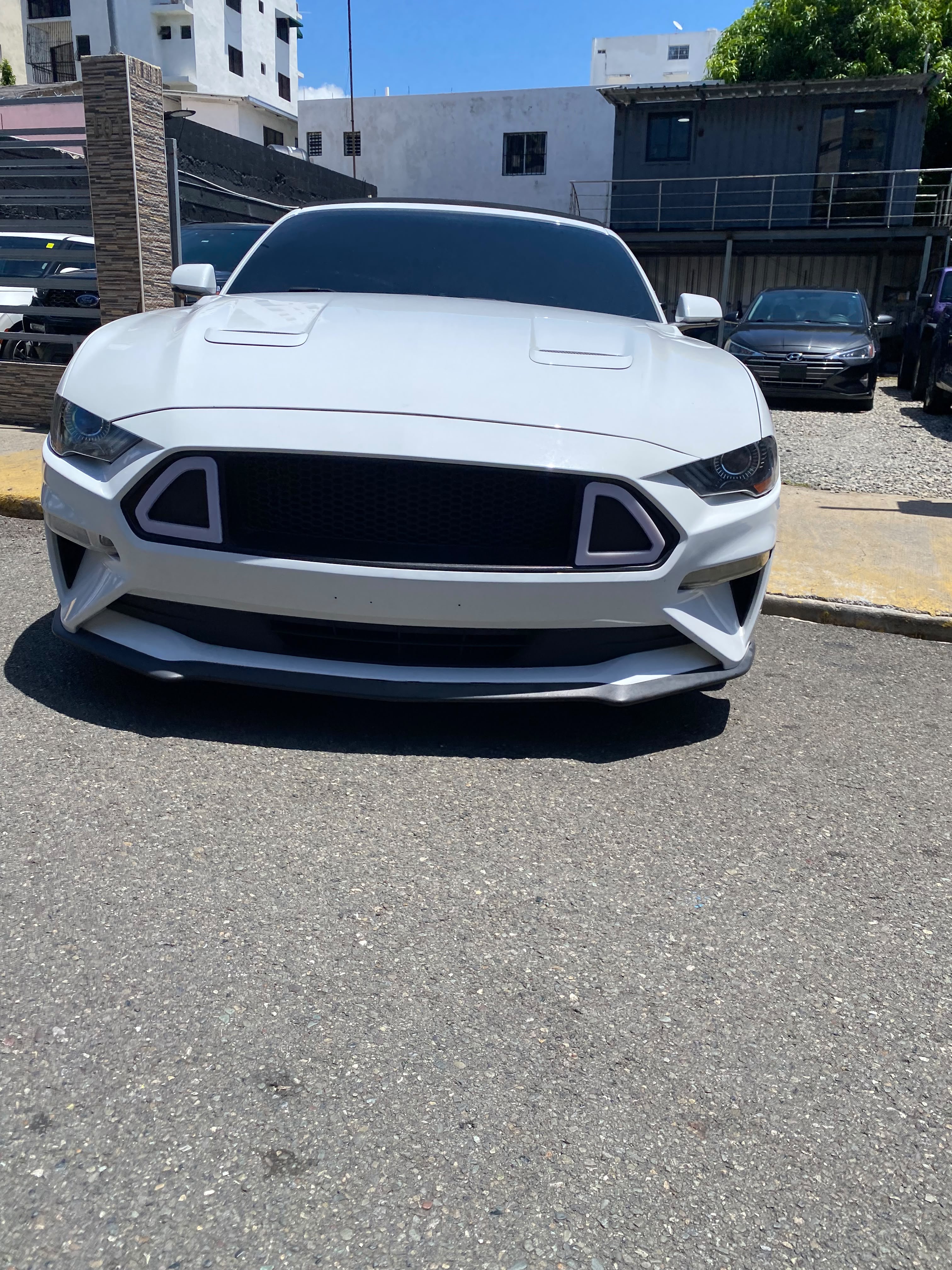 FORD MUSTANG 2020