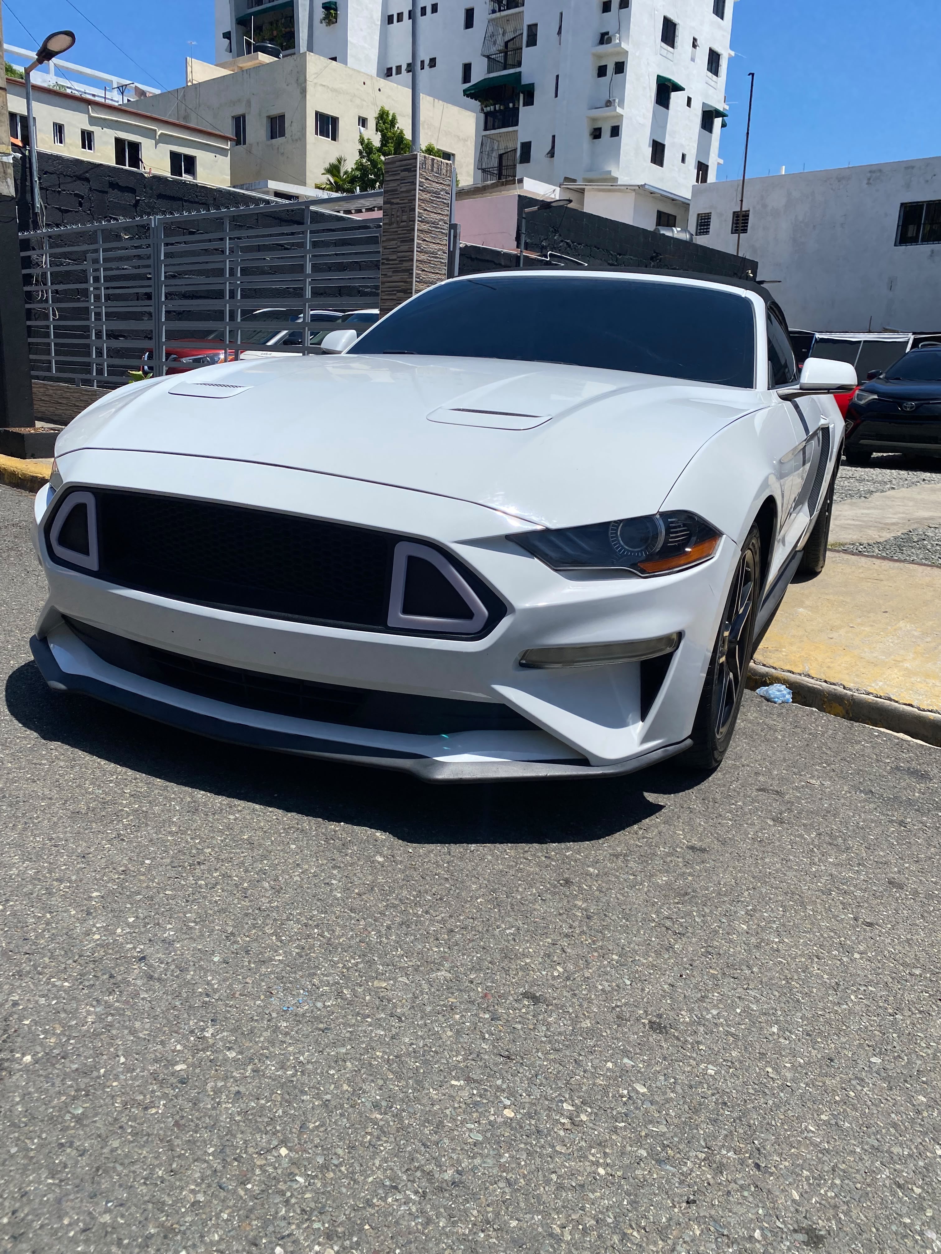 Vista 3 de FORD MUSTANG 2020