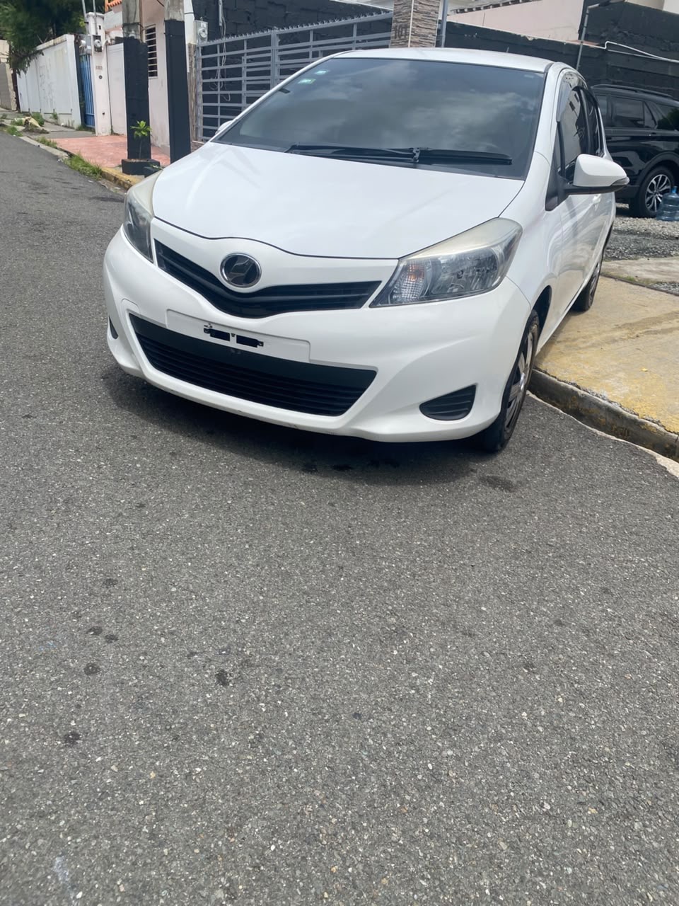 Vista 2 de Toyota Vitz 2014
